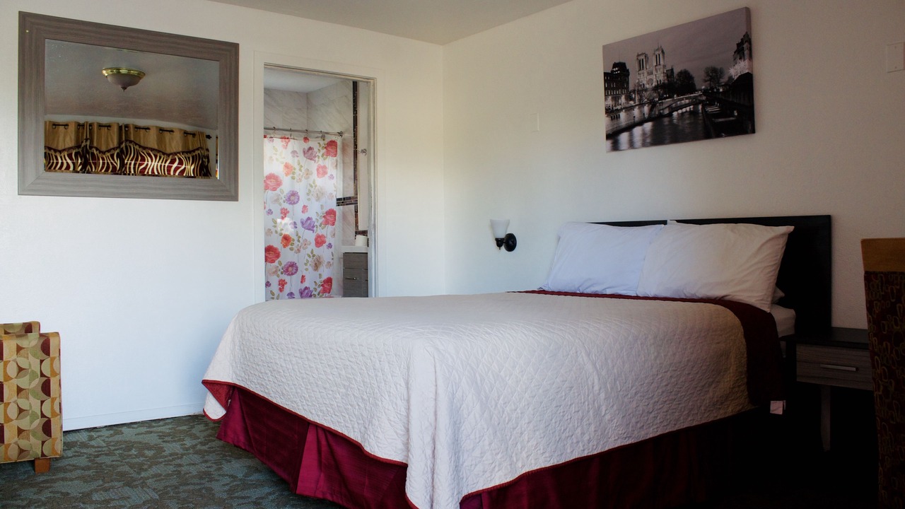 Photo of Bedroom in Larkspur