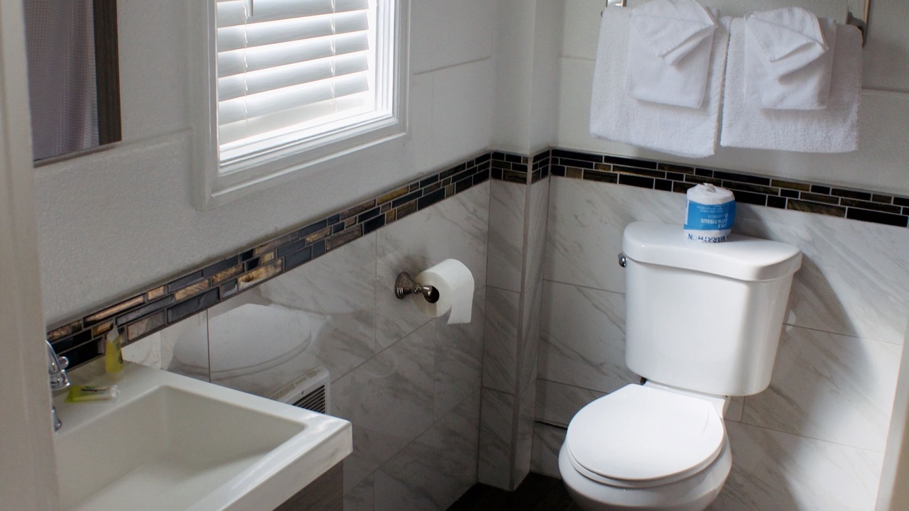 Photo of Bathroom in Larkspur