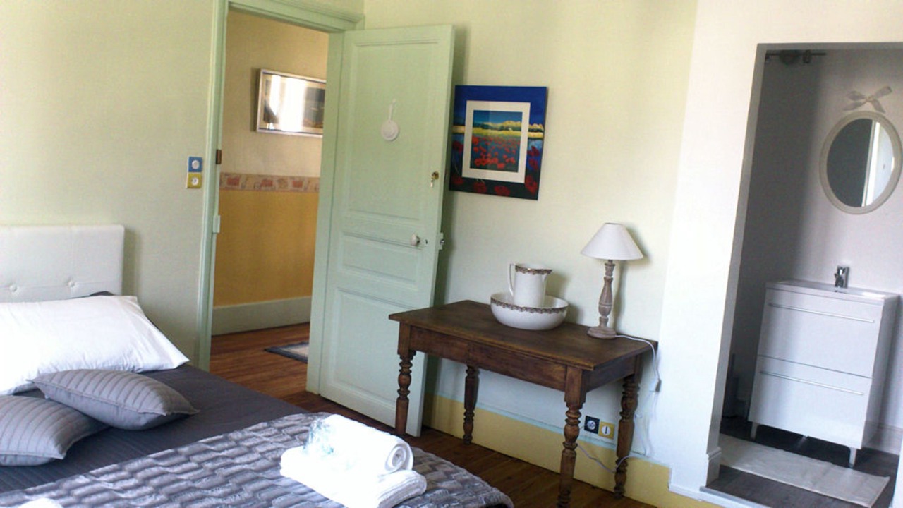 Photo of Others in Roye