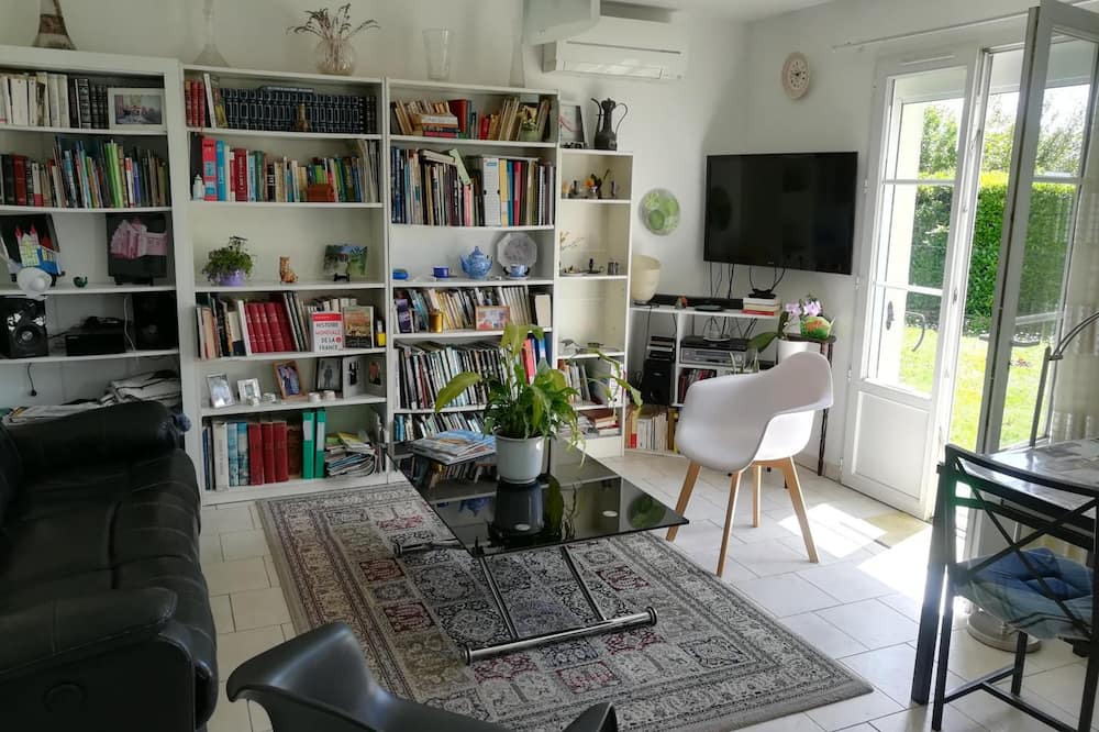 Photo of Livingroom in Ruffec