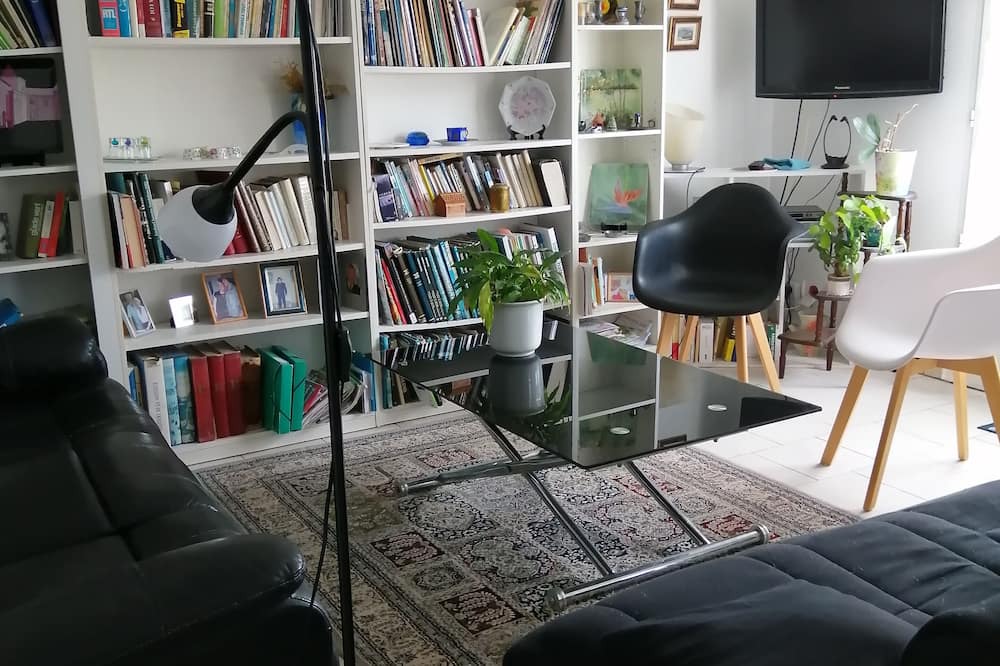 Photo of Livingroom in Ruffec