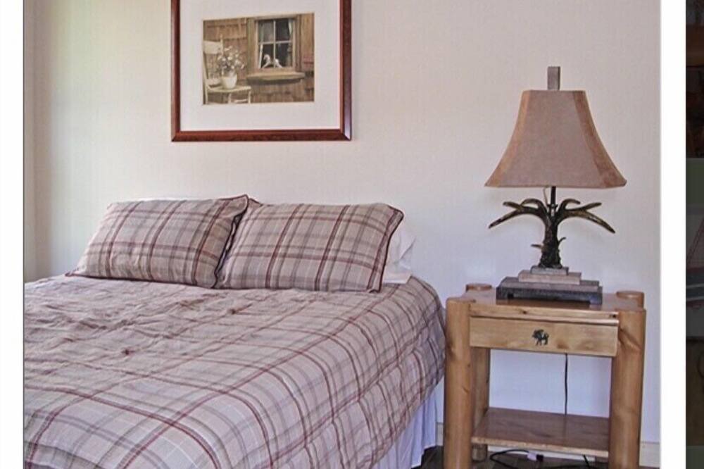 Photo of Bedroom in Milford