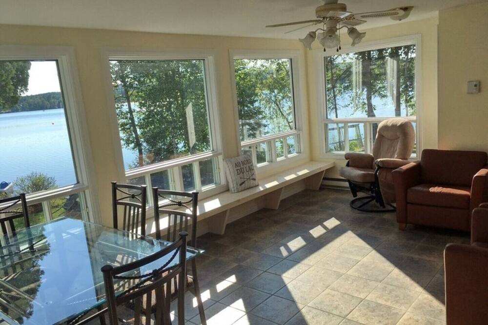 Photo of Livingroom in Sainte-Aurelie