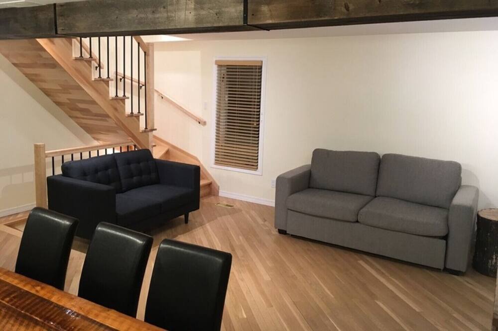 Photo of Livingroom in Sainte-Aurelie