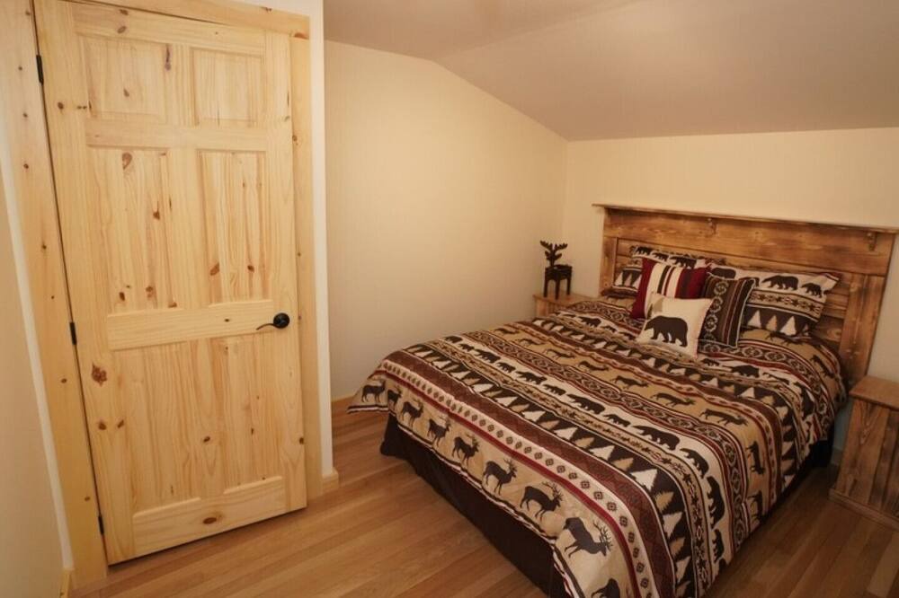 Photo of Bedroom in Sainte-Aurelie