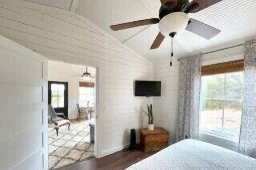 Photo of Bedroom in Fredericktown