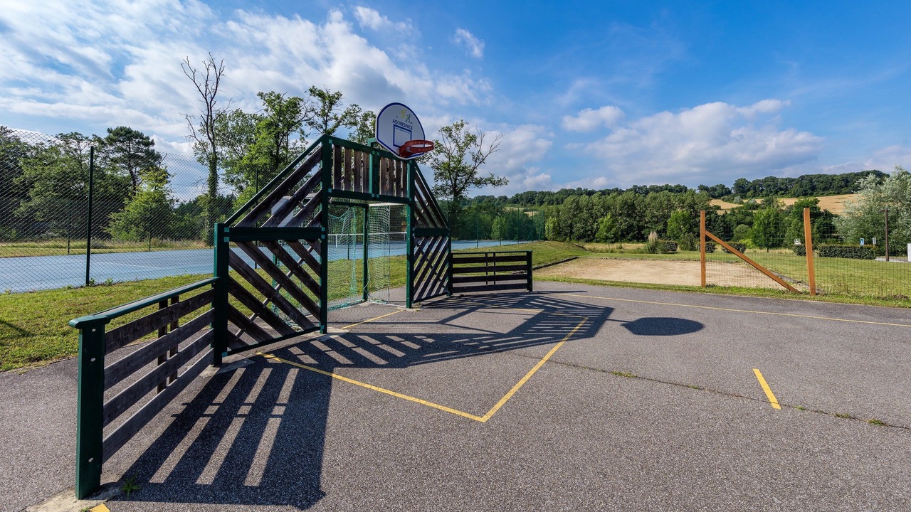 Photo of Others in Nerac