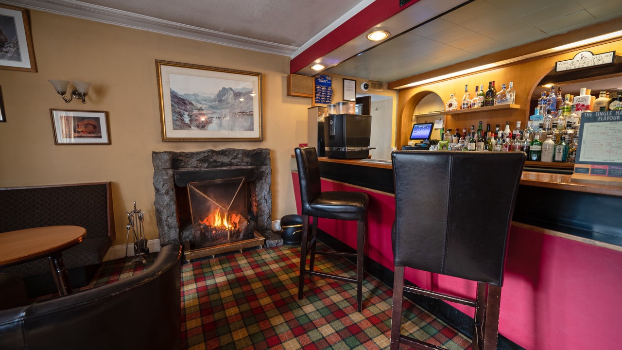 Photo of Others in Alvie