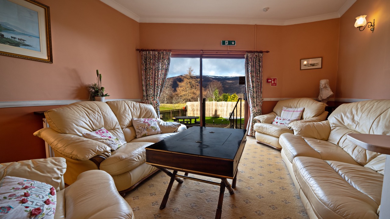 Photo of Others in Alvie