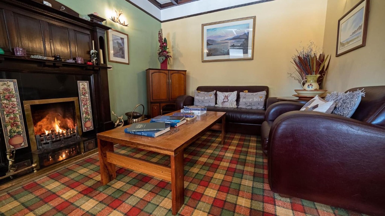 Photo of Others in Alvie