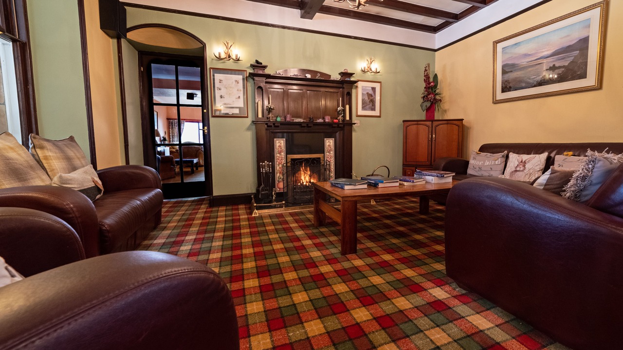 Photo of Others in Alvie