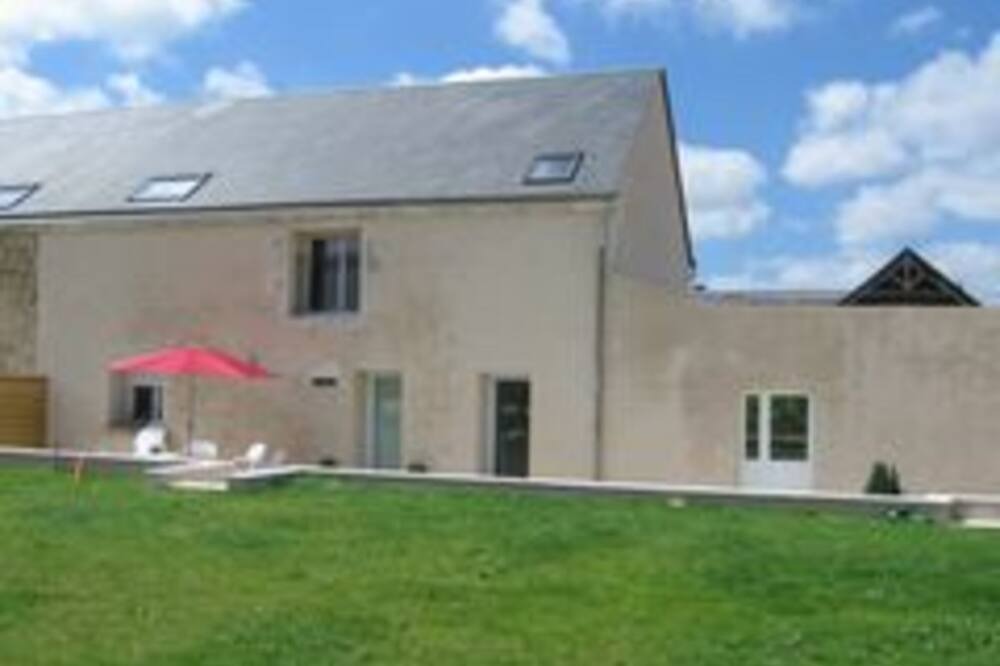 Photo of Outdoor in Averdon