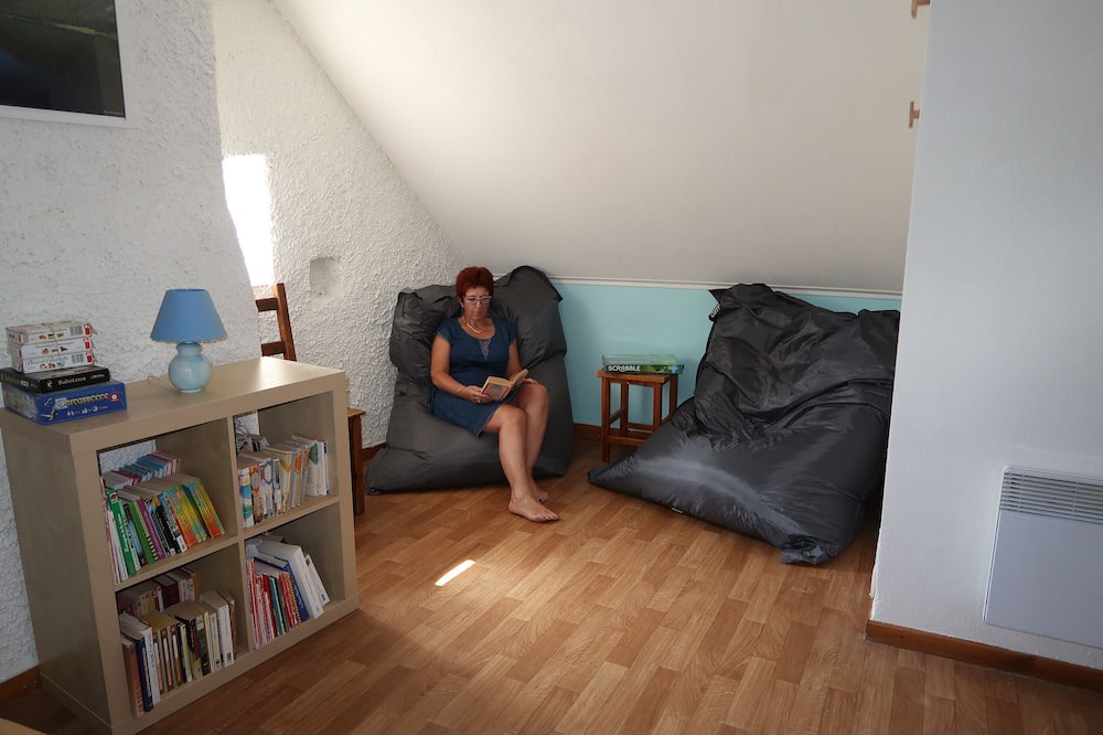 Photo of Livingroom in Cazaux-Frechet-Aneran-Camors