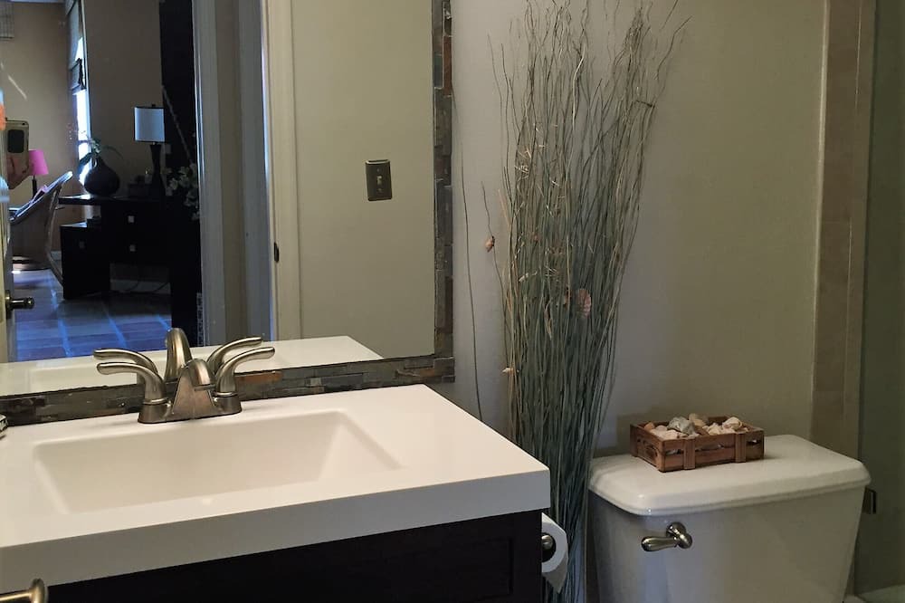 Photo of Bathroom in Juno Beach