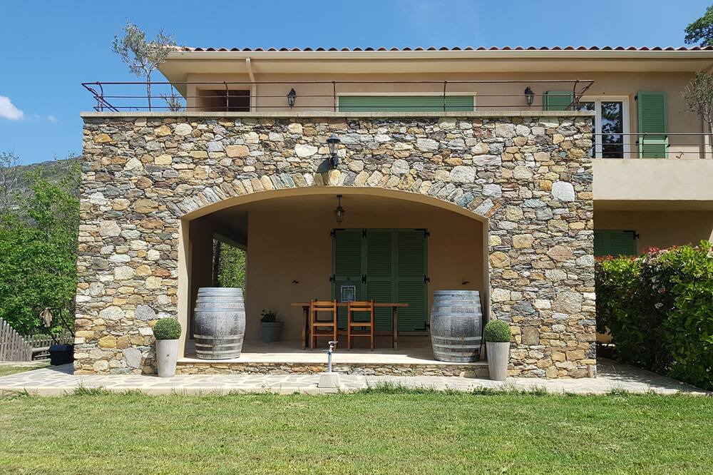 Photo of Outdoor in Patrimonio