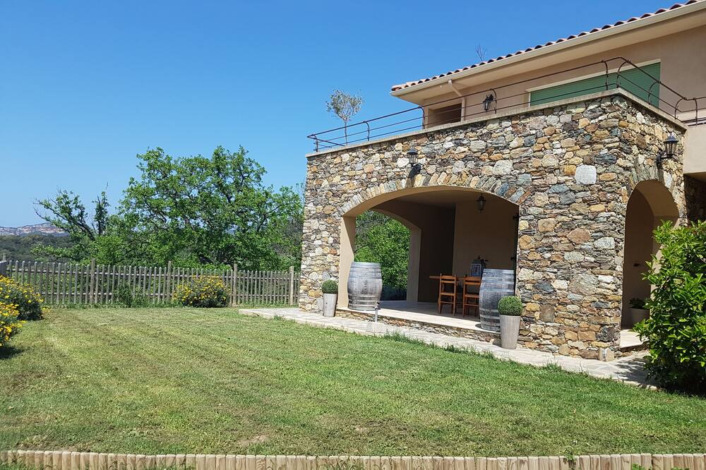 Photo of Others in Patrimonio