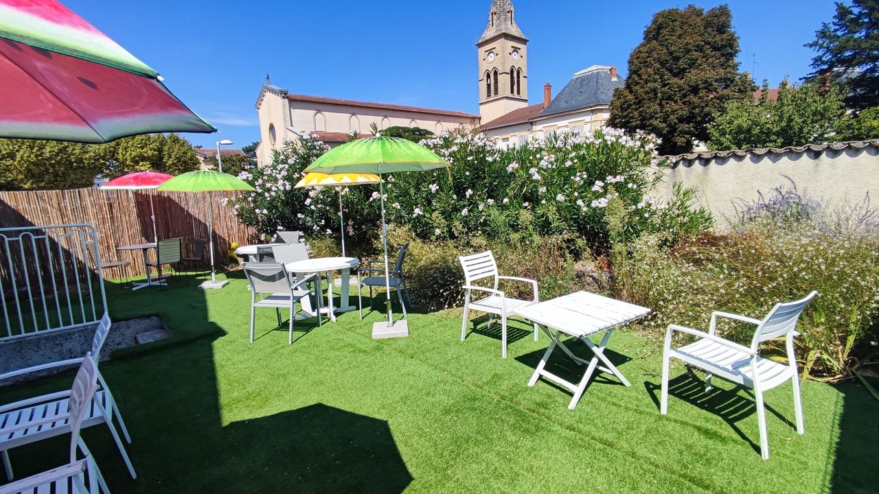 Photo of Patio Balcony in Pont-Eveque