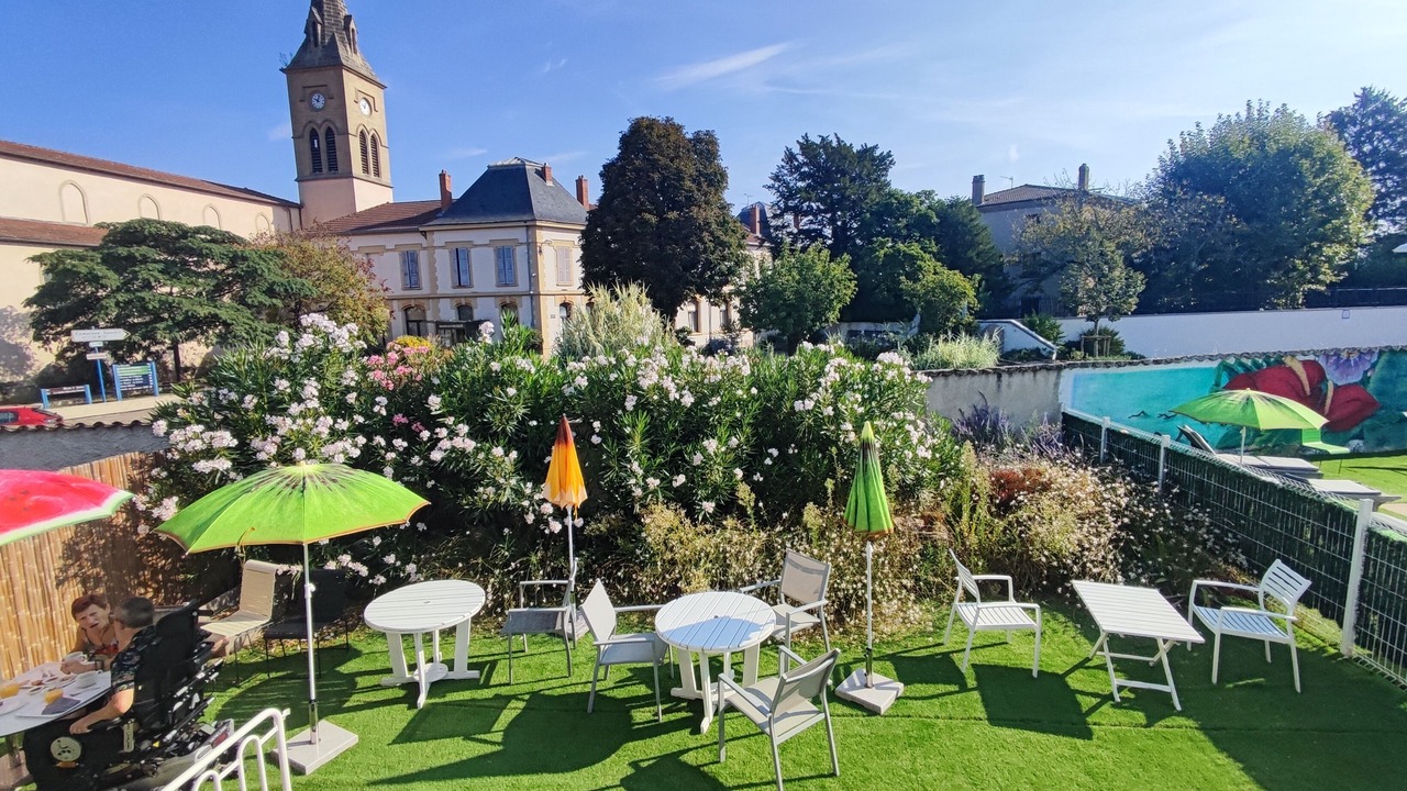 Photo of Patio Balcony in Pont-Eveque