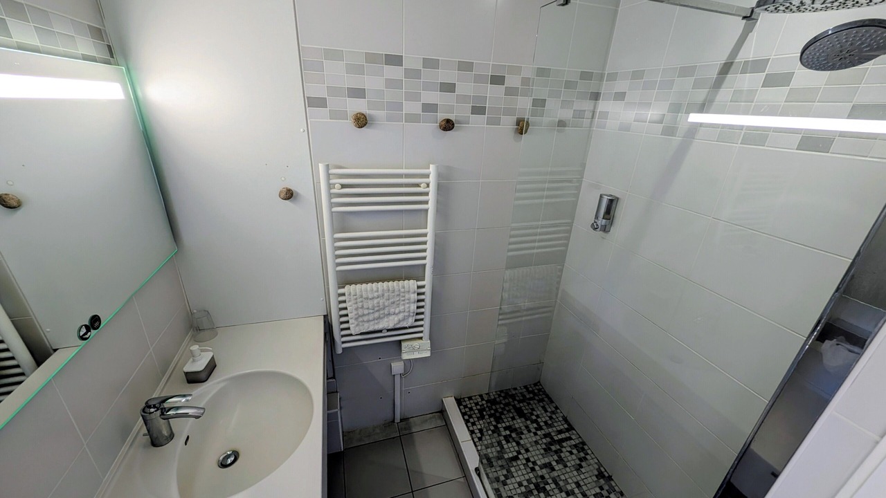 Photo of Bedroom in Pont-Eveque