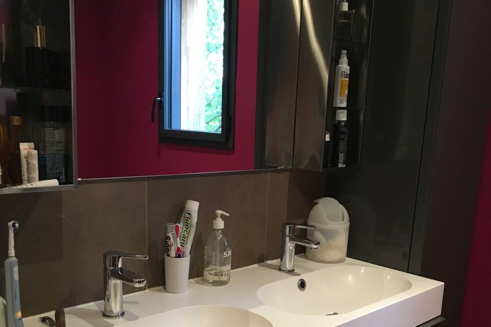 Photo of Bathroom in Calas