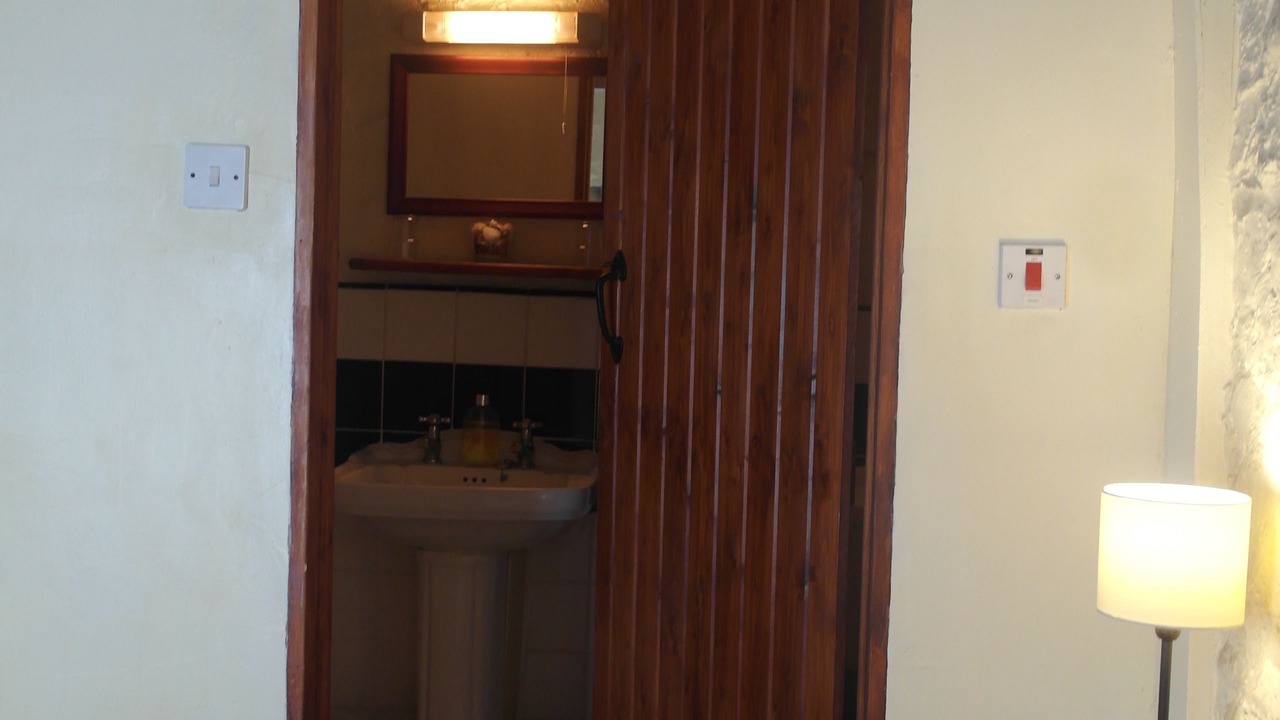 Photo of Bathroom in Rhoose