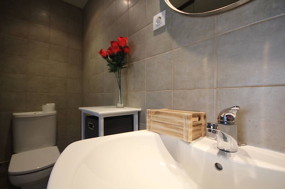 Photo of Bathroom in Salas de Pallars