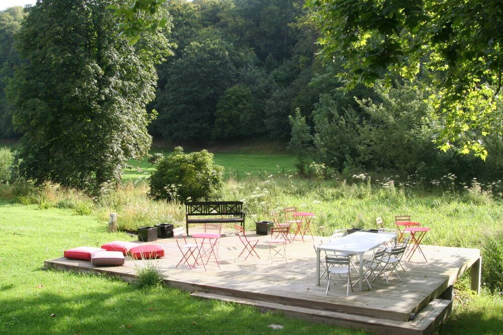 Photo of Outdoor in Toeufles