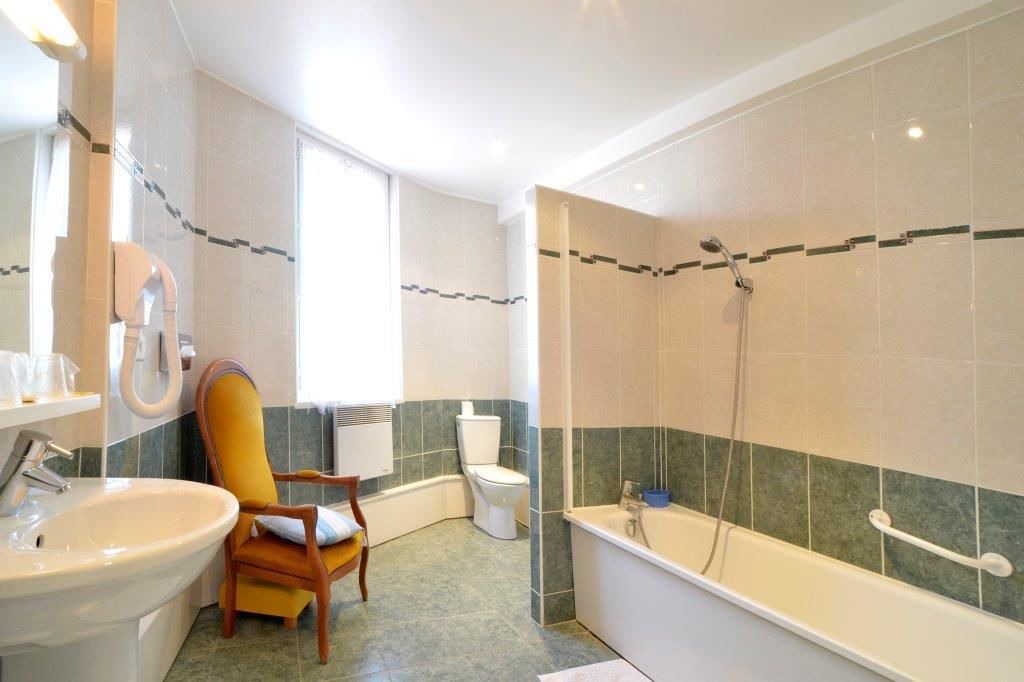 Photo of Bathroom in Quingey