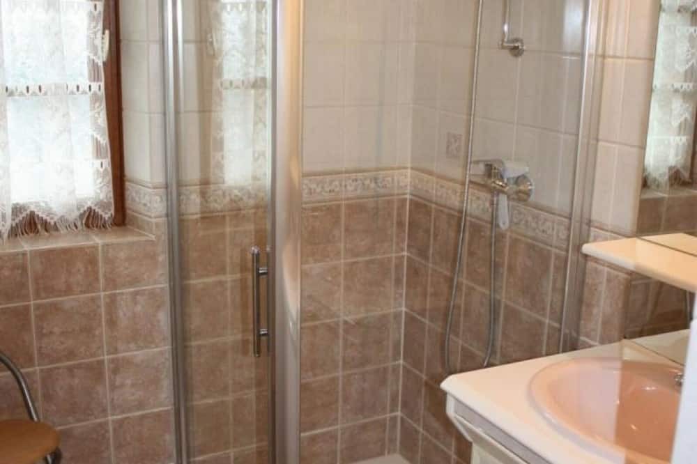 Photo of Bathroom in Chambon-sur-Cisse