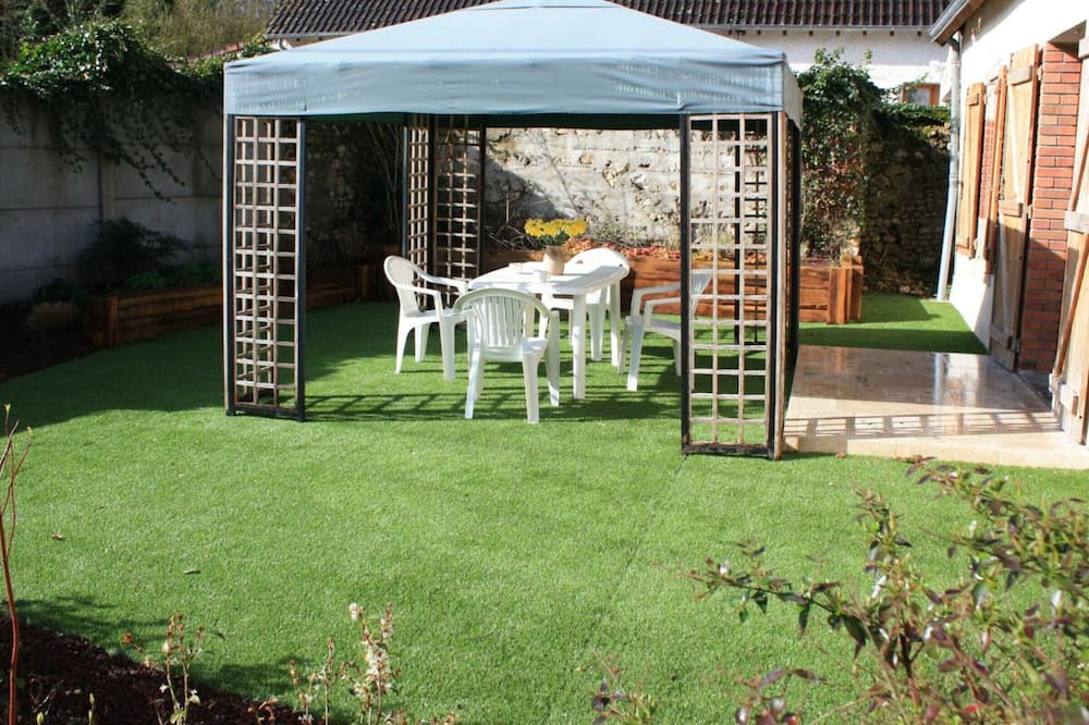 Photo of Patio Balcony in Chambon-sur-Cisse