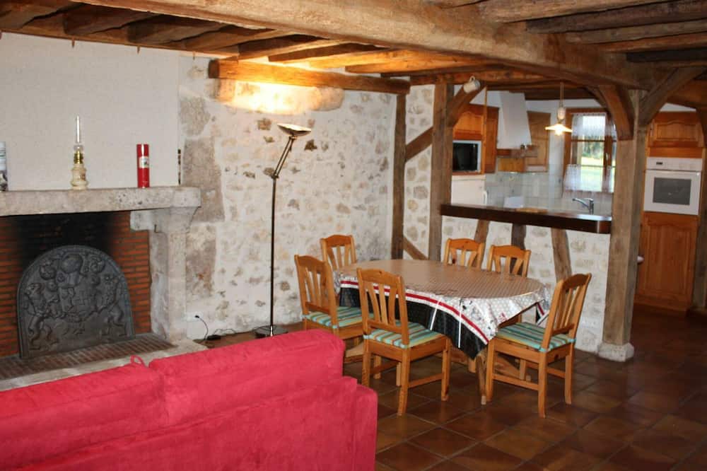 Photo of Livingroom in Chambon-sur-Cisse