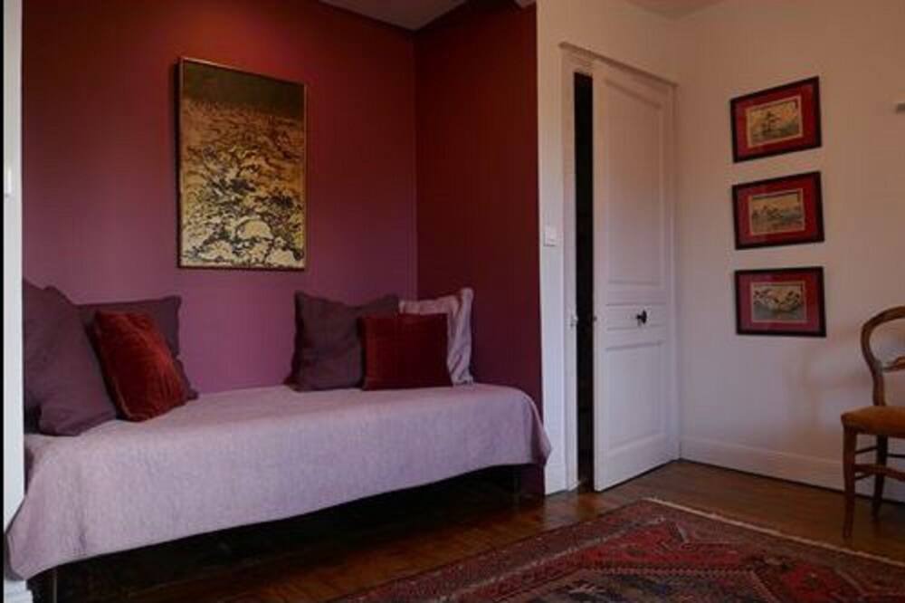 Photo of Bedroom in Toeufles