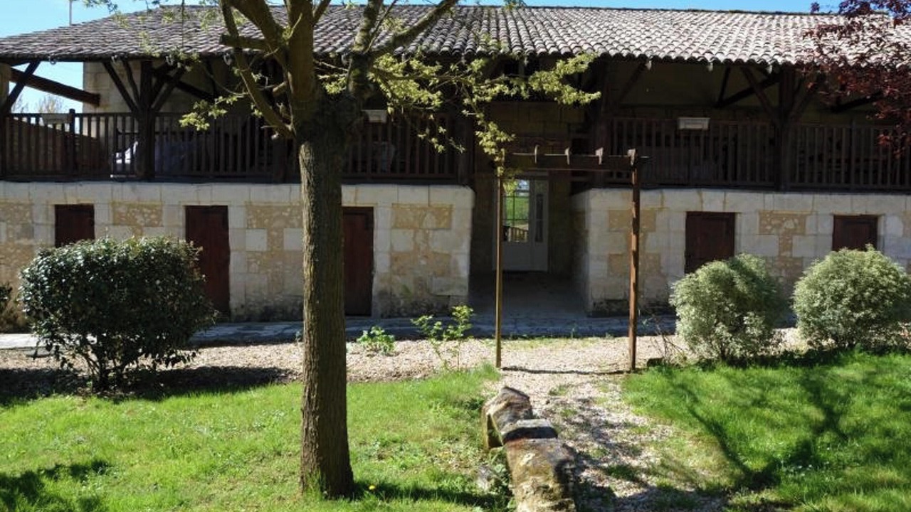 Photo of Outdoor in Saint-Front-de-Pradoux