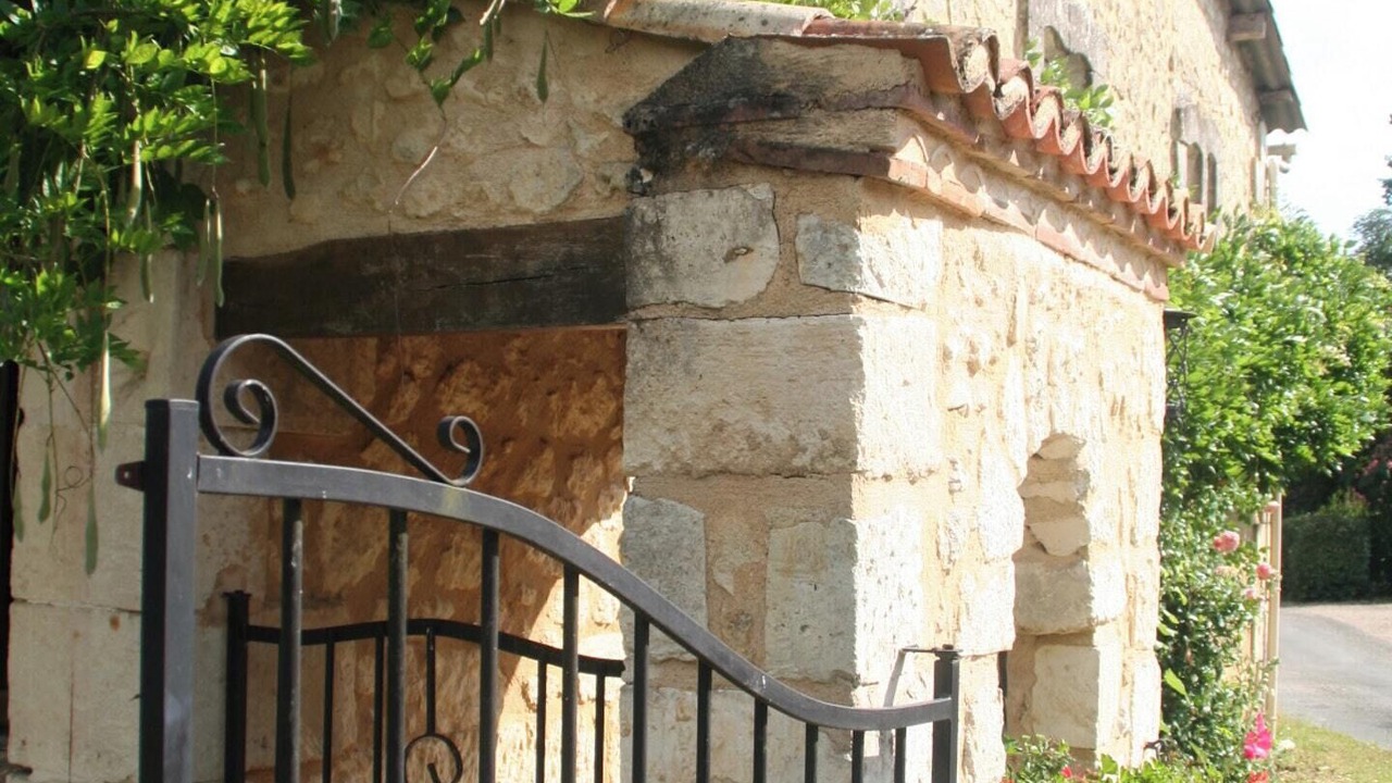 Photo of Outdoor in Saint-Front-de-Pradoux