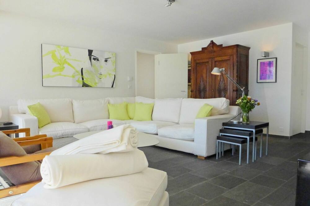 Photo of Bedroom in Samedan