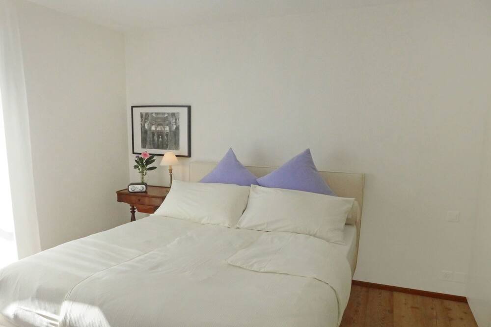 Photo of Bedroom in Samedan