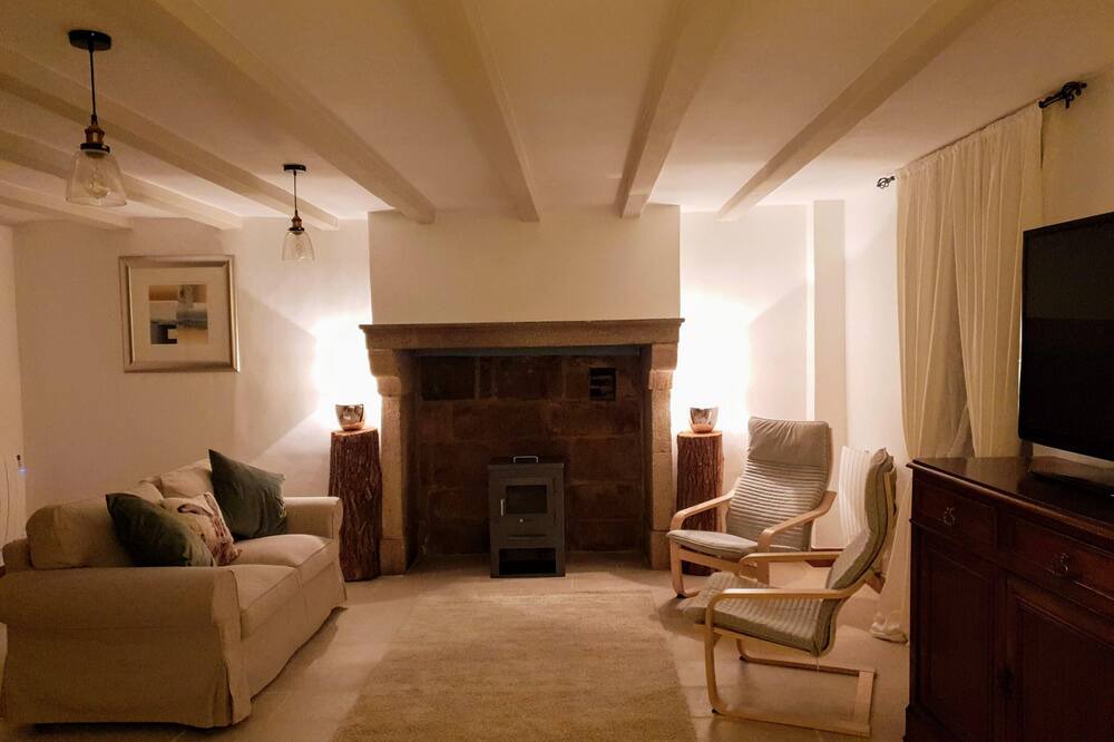 Photo of Livingroom in Egliseneuve-des-Liards