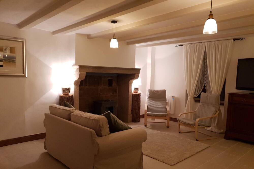 Photo of Livingroom in Egliseneuve-des-Liards