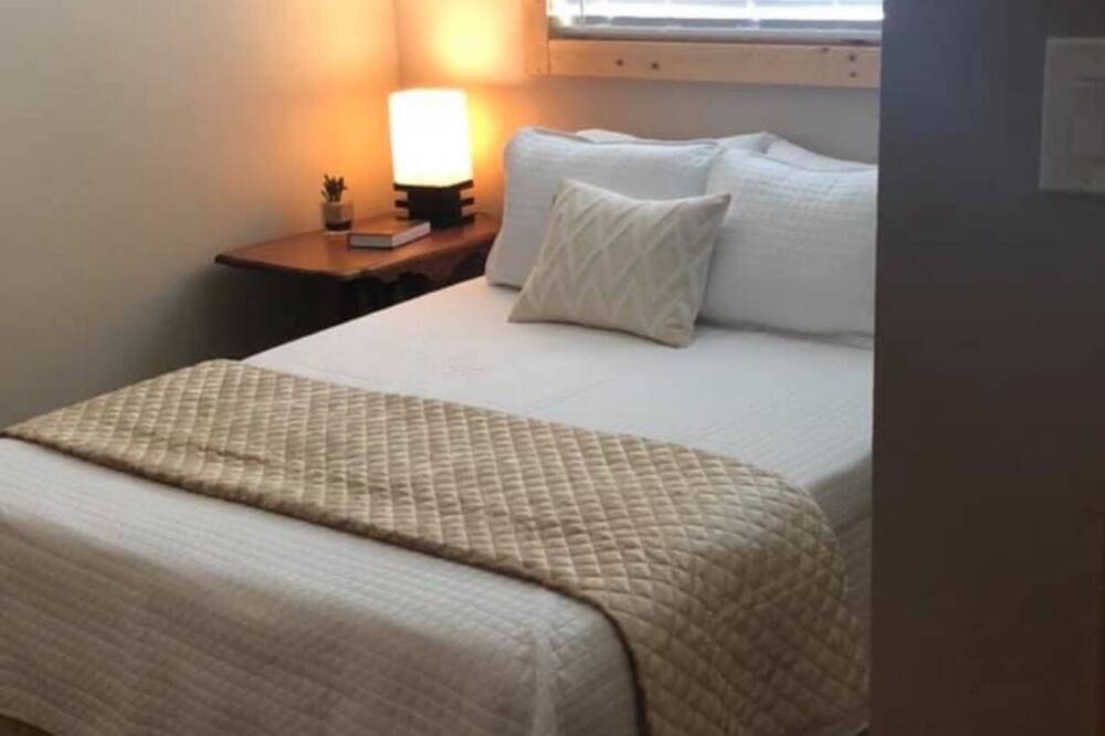 Photo of Bedroom in College Station