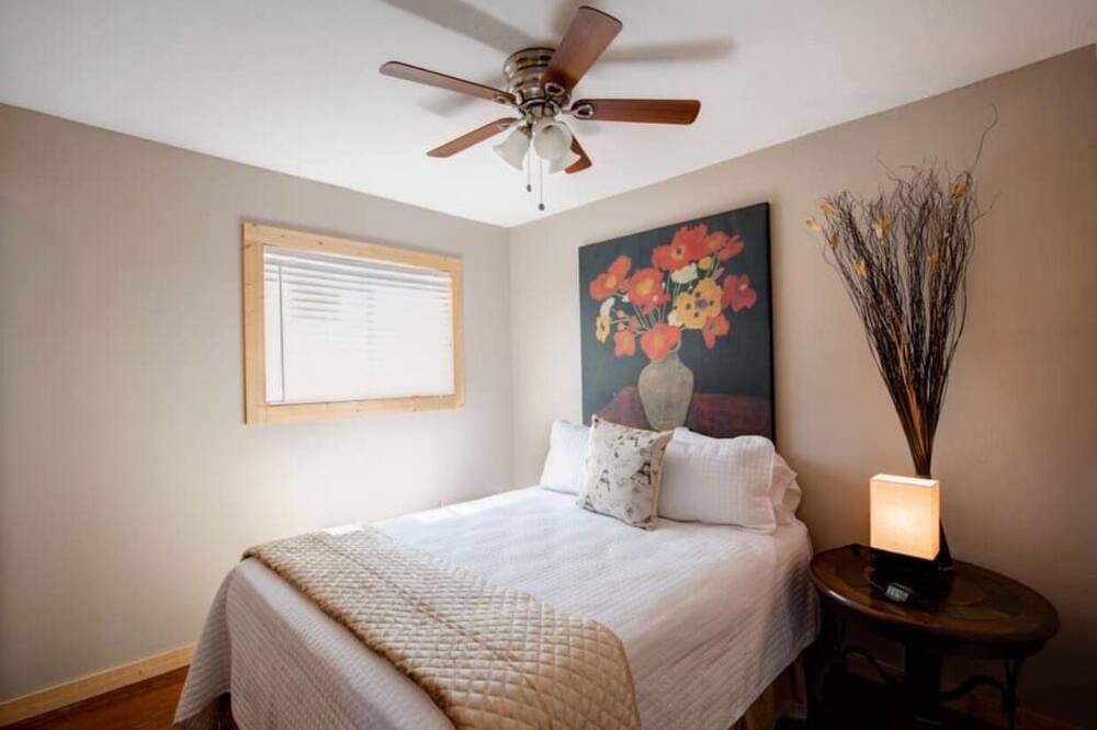 Photo of Bedroom in College Station