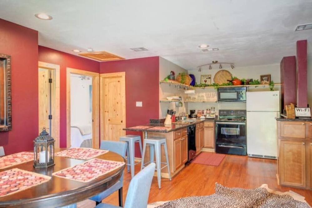 Photo of Kitchen in College Station
