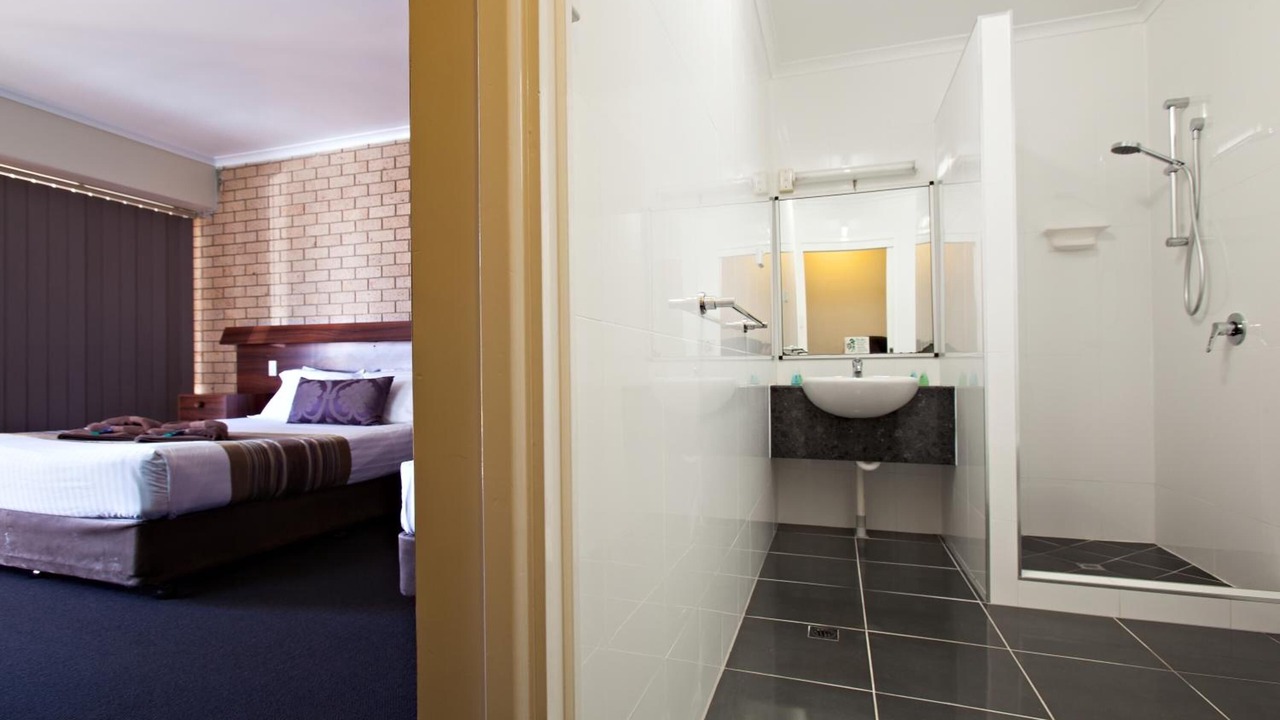 Photo of Others in Sarina