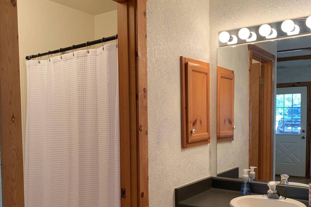 Photo of Bedroom in Floresville