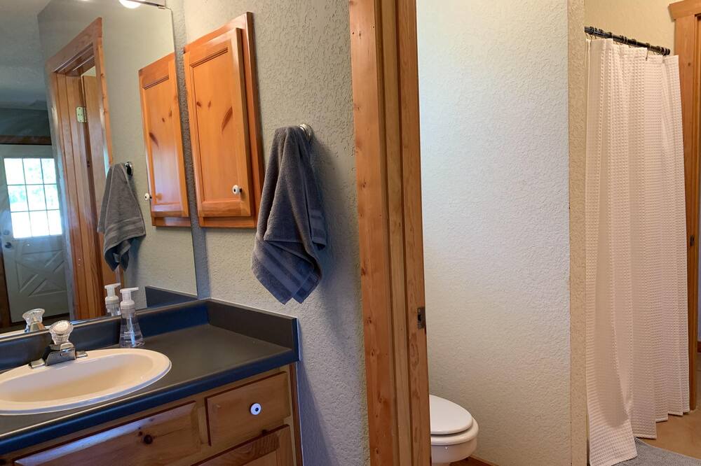 Photo of Bedroom in Floresville