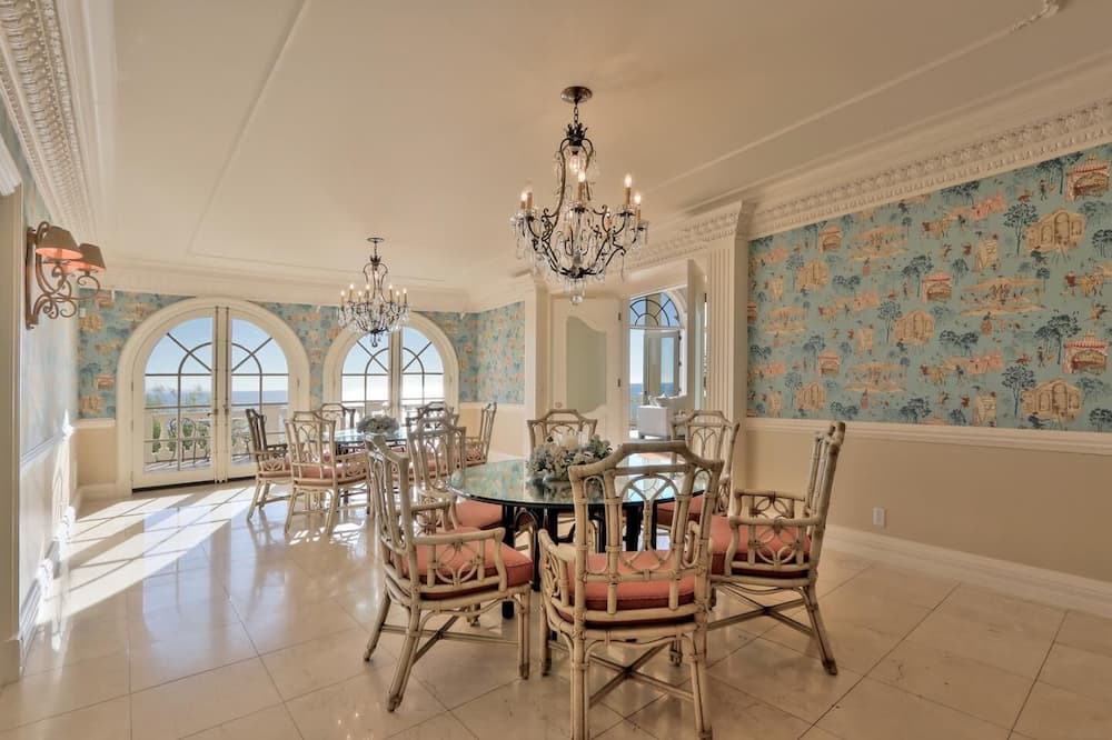 Photo of Bedroom in La Selva Beach