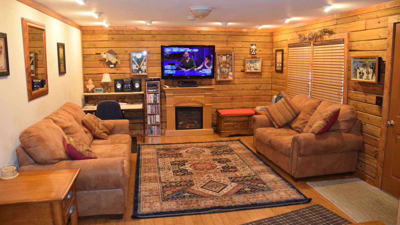 Photo of Livingroom in Grand Rivers