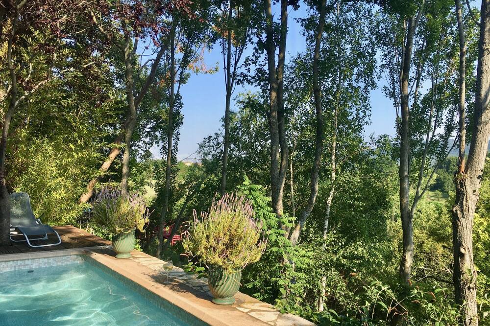 Photo of Outdoor in Coursegoules