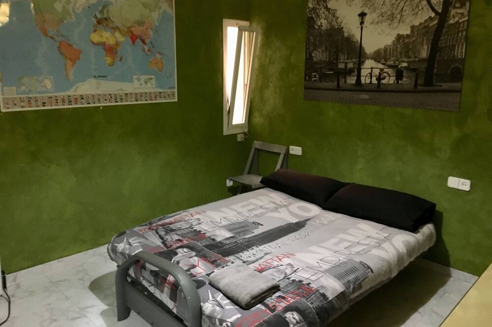 Photo of Bedroom in Vilanova I la Geltru