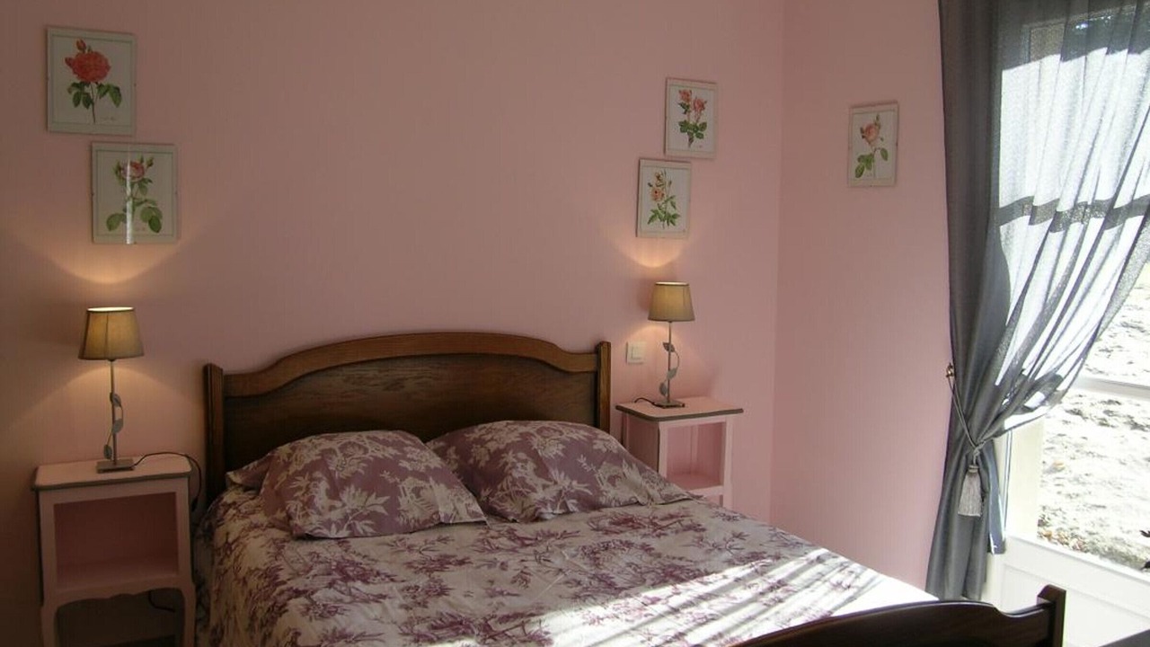 Photo of Bedroom in Dompierre-sur-Besbre