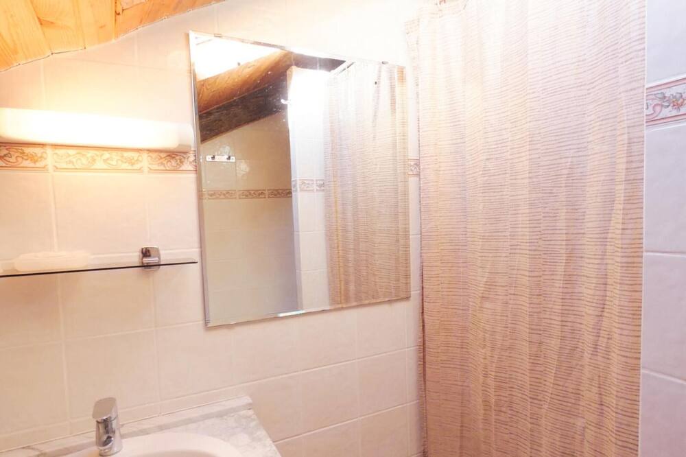 Photo of Bathroom in Herm